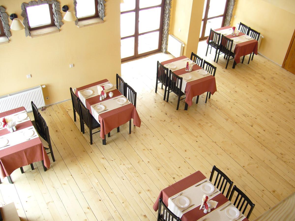 Lev Hotel Tukhlya Buitenkant foto